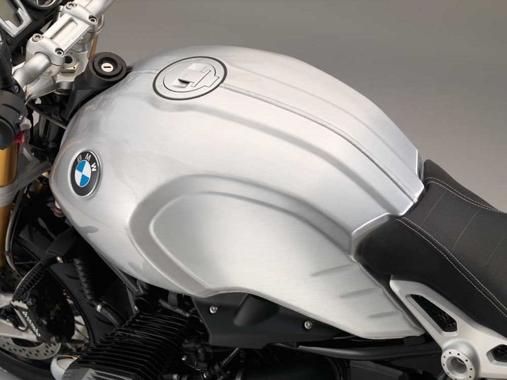 Новые расцветки мотоциклов BMW 2016