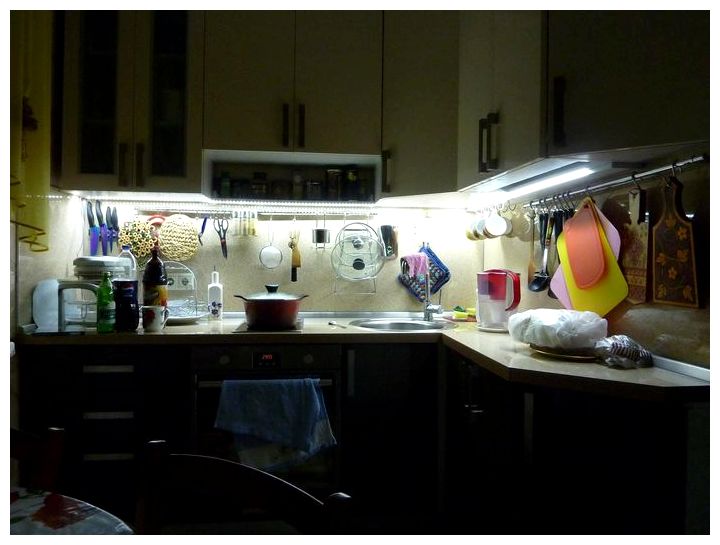 Подсветка для кухни под шкафы фото