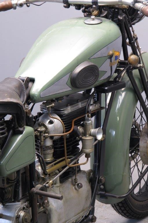 Старинный мотоцикл Royal Standard 1929